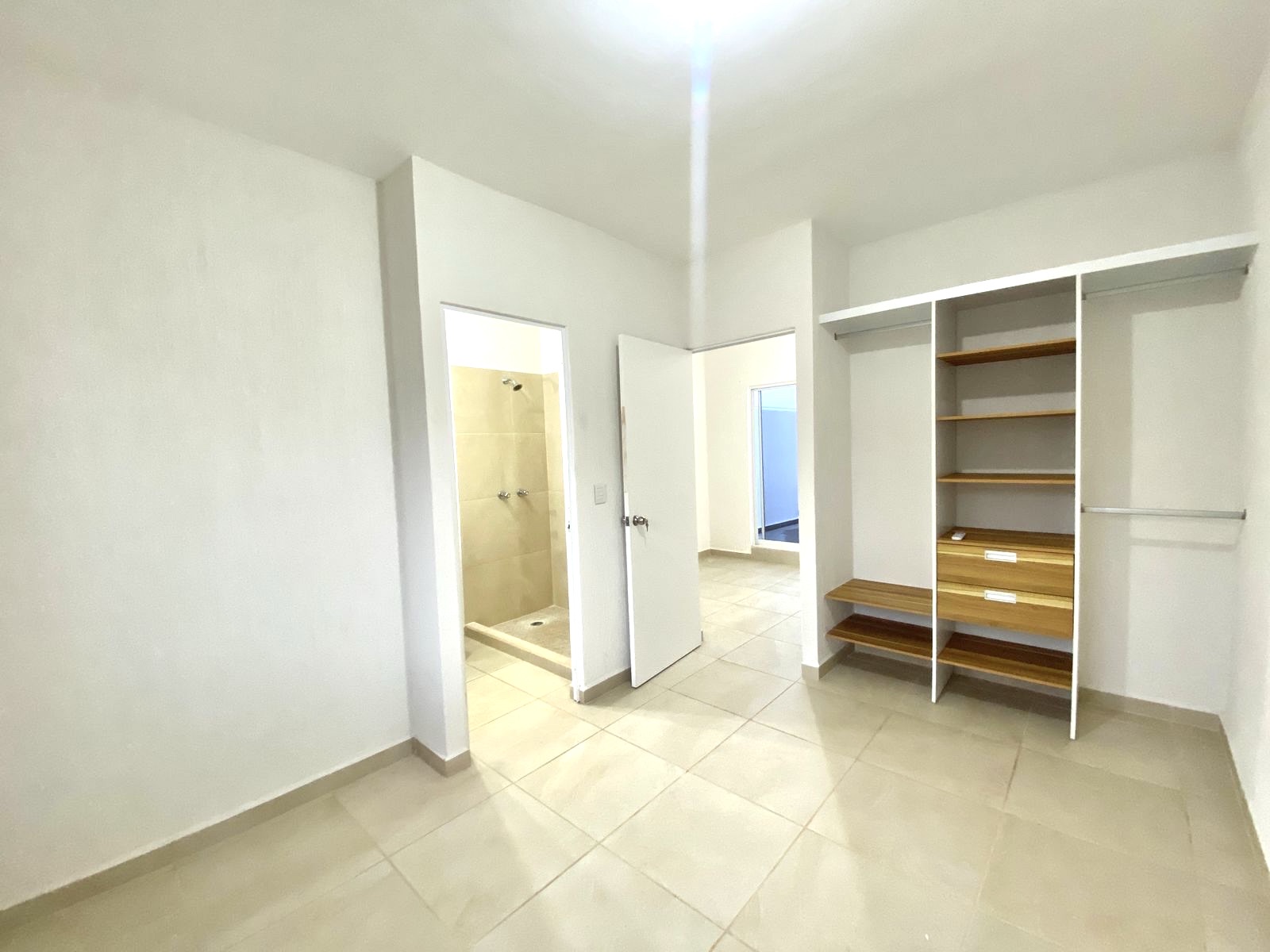 VENTA CASA MODELO CEIBA JARDINES DEL SUR 6 AV HUAYACAN — foto 6 de 6 · Av. Huayacán