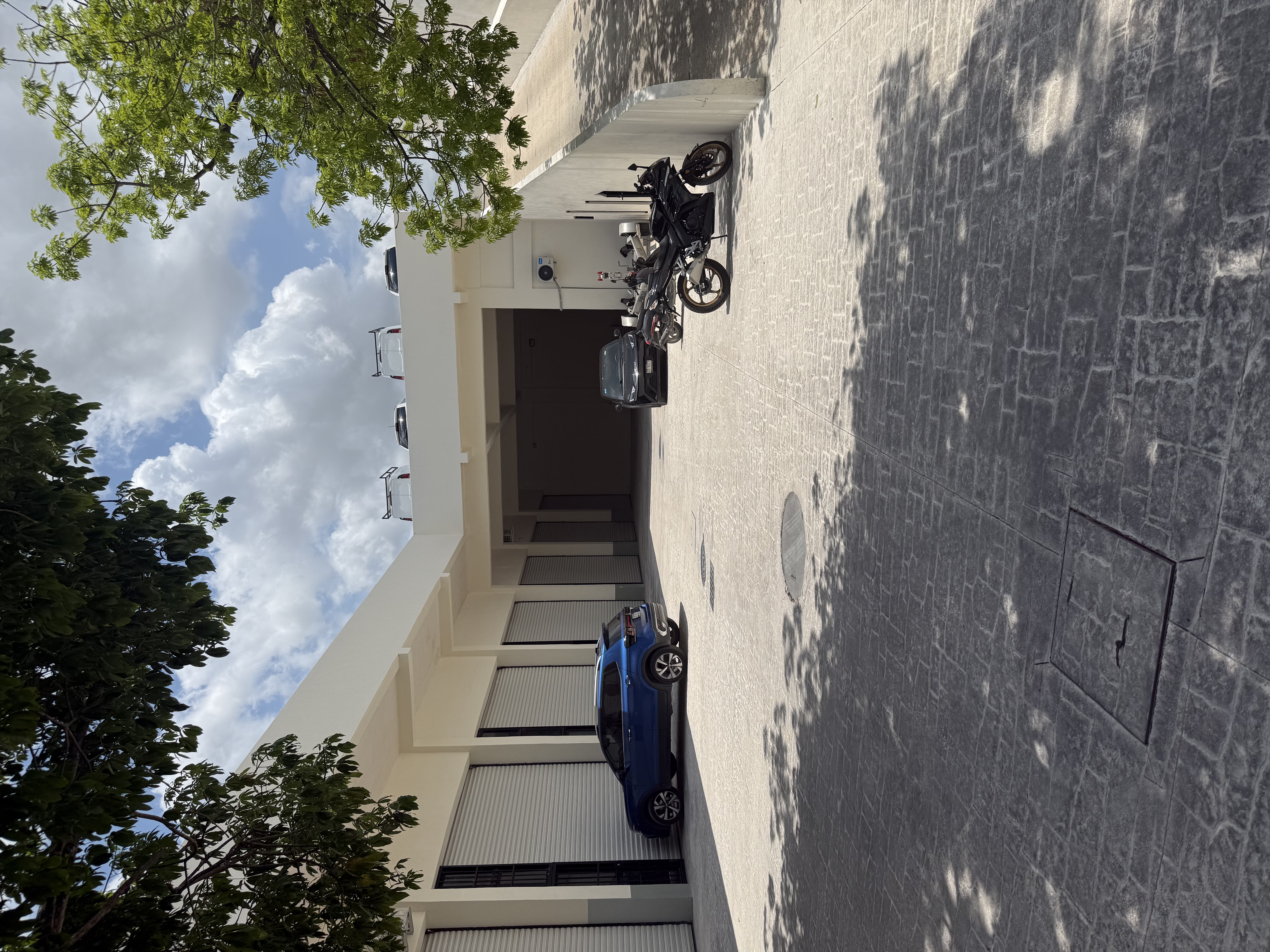Bodega sobre Av Nichupte dentro de plaza muray — foto 5 de 6 · Av. Nichupté