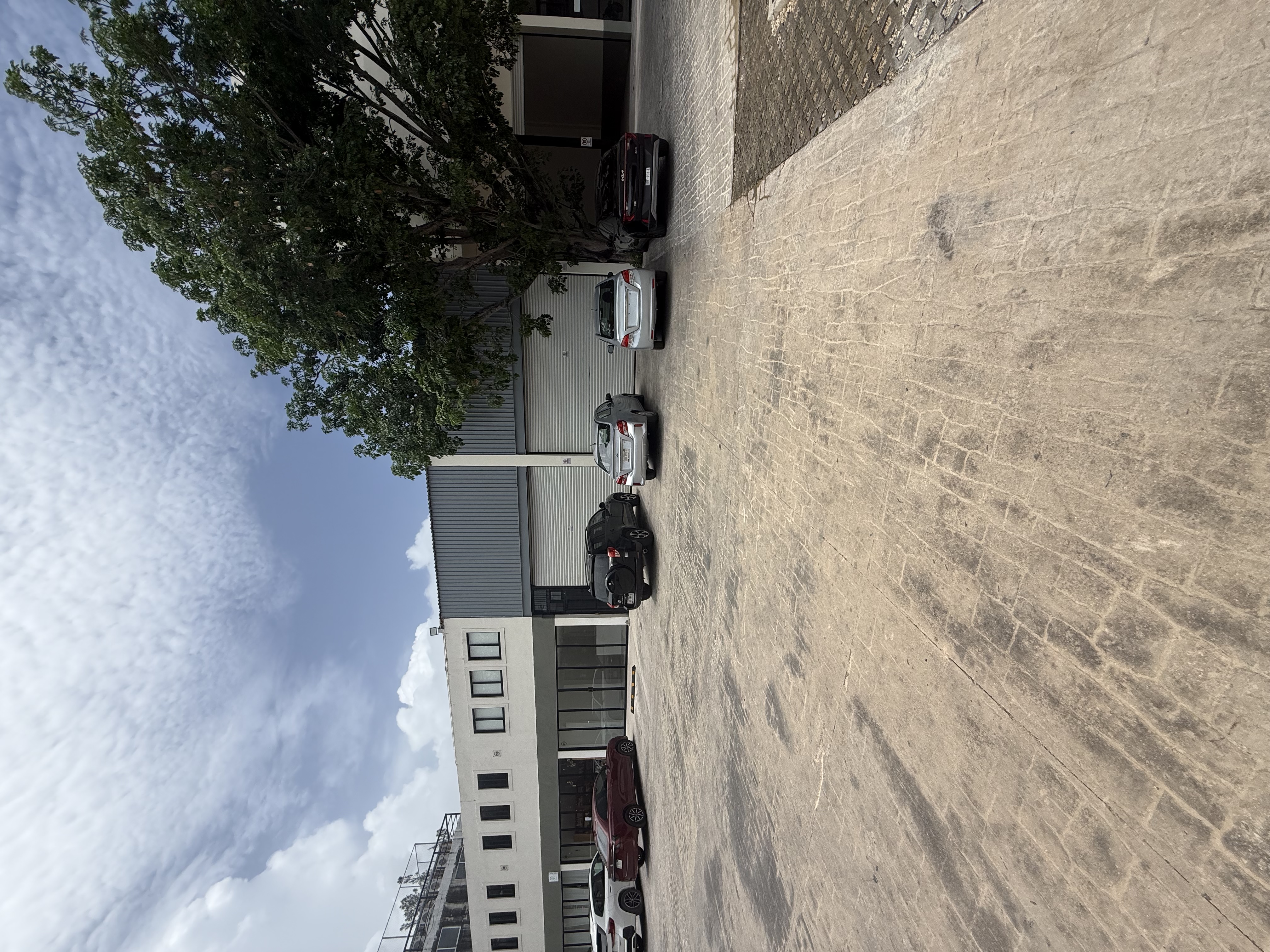 Local comercial dentro de plaza Muray 50m2 — foto 6 de 6 · Av. Nichupté