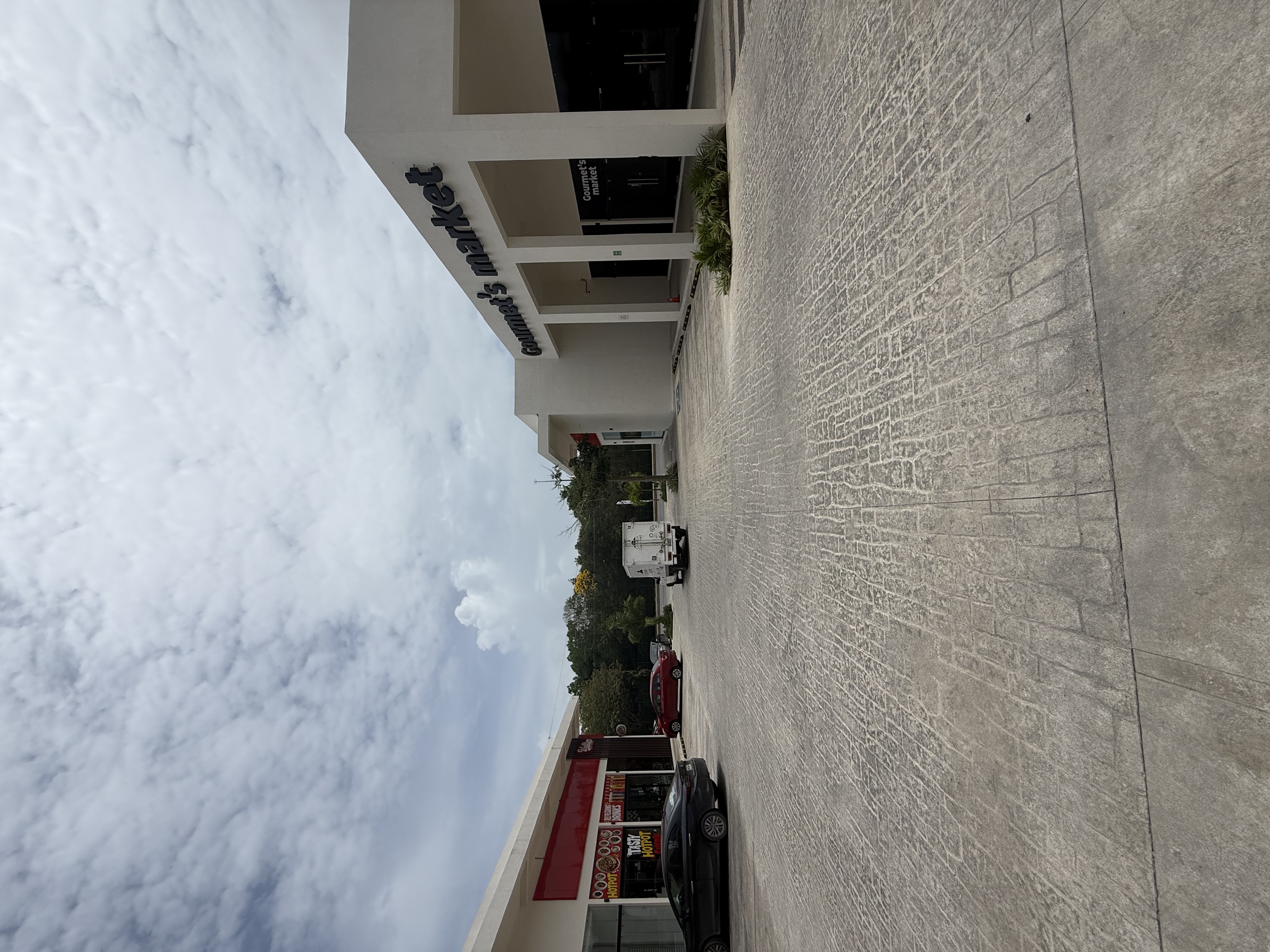 Bodega en Av.Nichupte esquina Kabah — foto 4 de 6 · Av. Nichupté