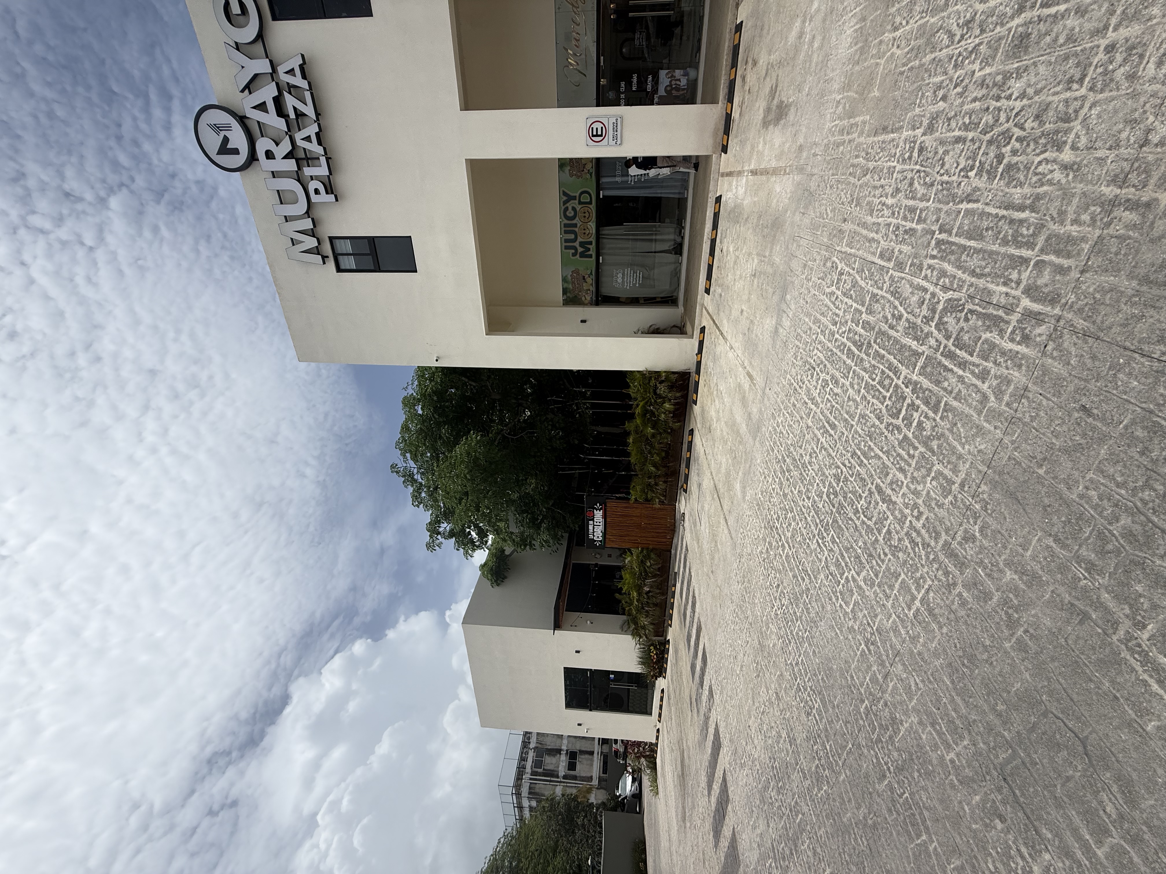Bodega en Av.Nichupte esquina Kabah — foto 5 de 6 · Av. Nichupté